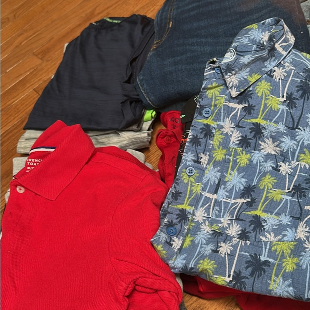 Lot of boys clothes mix sizes 10-18 and huskies. Smoke and Pet free home. - Picture 4 of 4